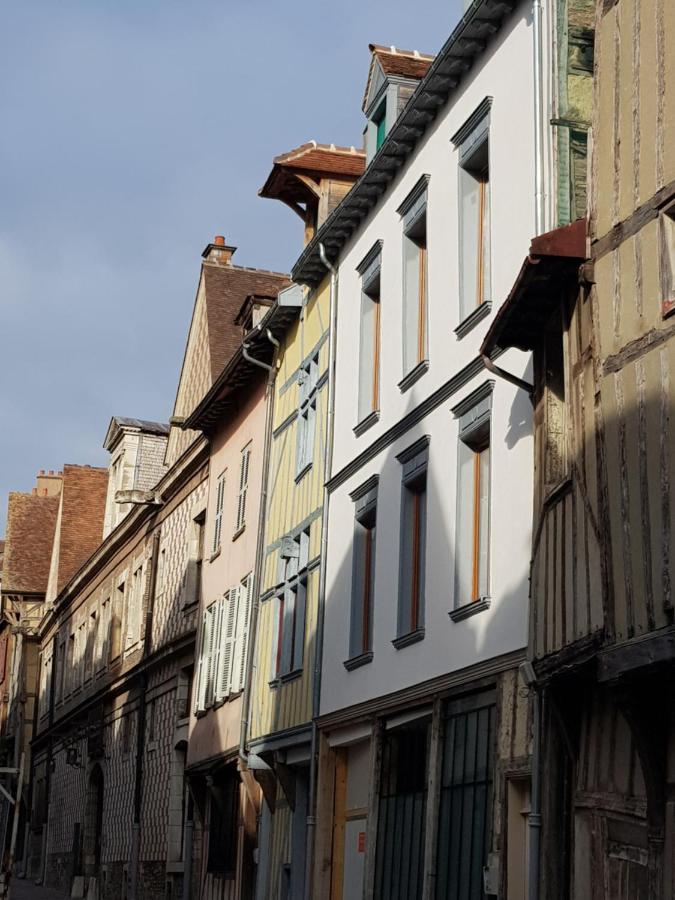 Appart'Hôtel Sainte Trinité Troyes Esterno foto